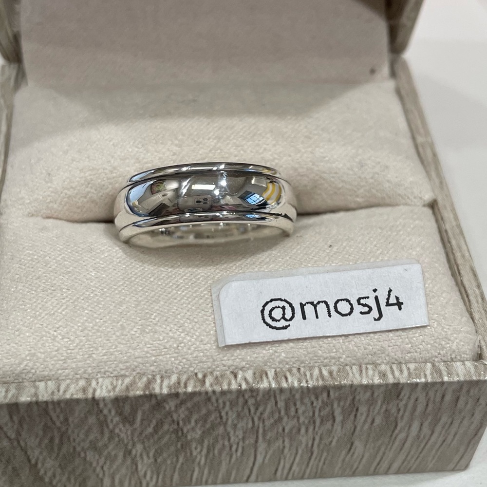 James Avery Eternal Wedding Band